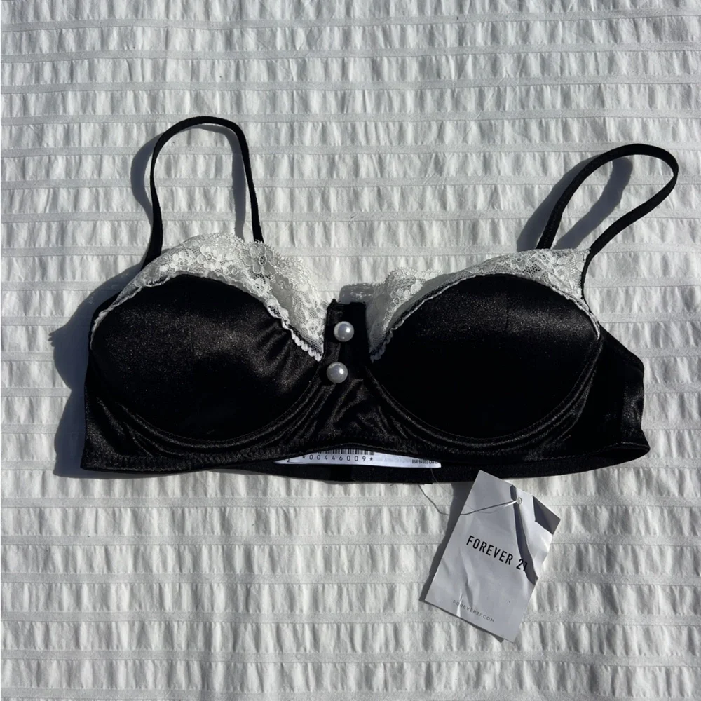 NWT Forever 21 Black and White Satin Lace French Maid Bra, S - Picture 4 of 9